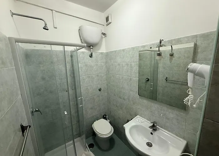 Konukevi Viennese Due 2*